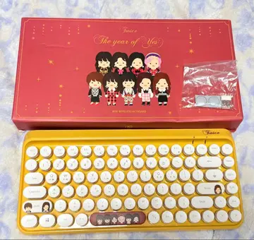 TWICE 키보드