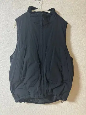 Primaloft 블랙 슬리브리스 베스트