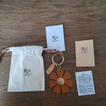 IL BISONTE 꽃 모양 키링