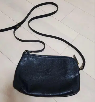 숄더백 IL BISONTE