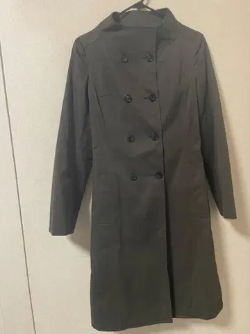 UNTITLED 다크 그린 트렌치코트 사이즈 2