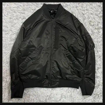 [컨디션 최상] 유니클로 플러스제이 하이브리드 다운 오버사이즈 MA-1