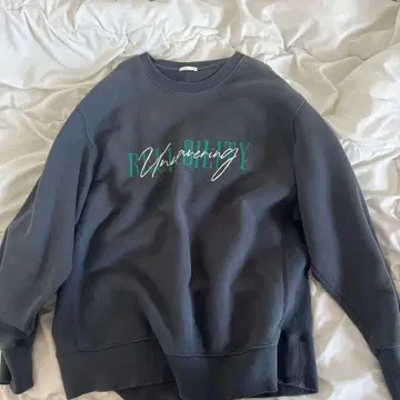 유니클로 맨투맨 가격 인하 협상 받습니다