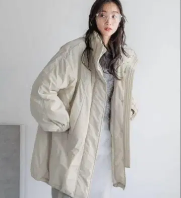 로리즈팜 몬스터 코트 아이보리 미사용 새상품