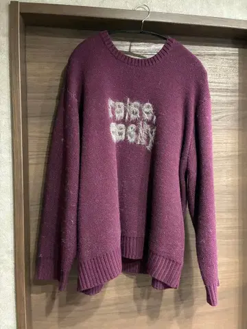 지나시스 퍼플 니트 스웨터 긴팔 프린트