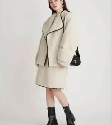 새상품급 CELFORD 전개 숏코트