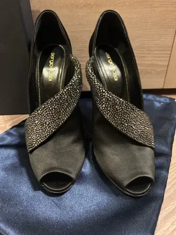 Sergio Rossi 블랙 비쥬 오픈토 펌프스