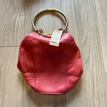 Bergdorf Goodman 미사용 택 포함 핑크 핸드백 천연 가죽