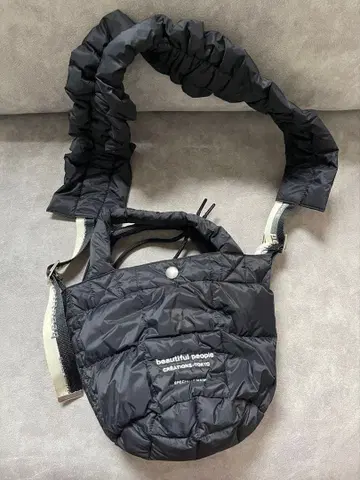 beautiful people 블랙 숄더백