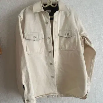 Scye 화이트 셔츠 자켓