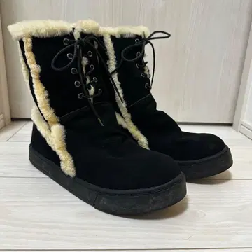 새상품급 DIET BUTCHER SLIM SKIN 무스탕 스니커즈