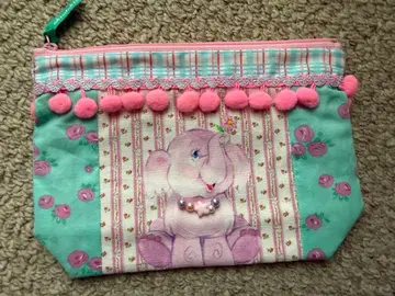 다이칸야마 컬리 컬렉션 구매 레인보우 펄스 파우치 새상품