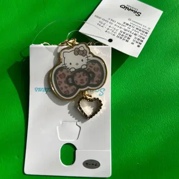 헬로키티 레오파드 무늬 아크릴 키링