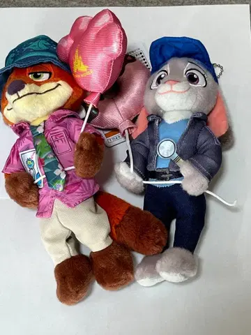 주토피아2 도쿄 디즈니 리조트 주디 닉 인형 배지