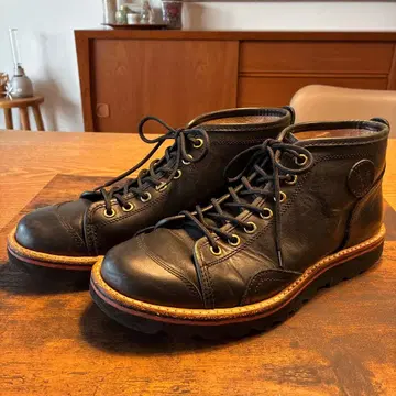 zana 가죽 하이컷 워크 부츠 블랙