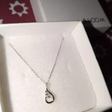 BLOOM 물방울형 3석 목걸이 새상품급 에스테르 화이트골드 k10