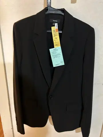 띠어리 수트 테일러드 자켓 클리닝 완료 블랙