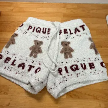 젤라피케 숏팬츠 곰