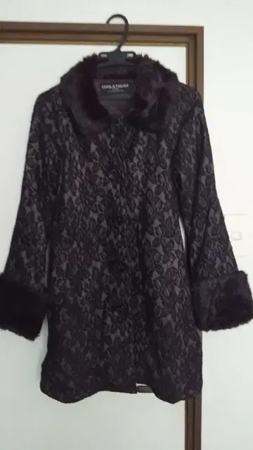 COOLA TIQUES 퍼 코트