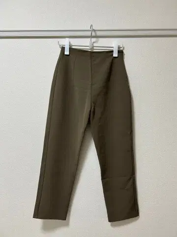 nairo 하이웨스트 테이퍼드 팬츠