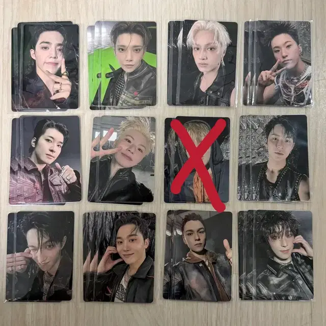 세븐틴 이즈위 베이징 대면 미공포 특전 포카 분철