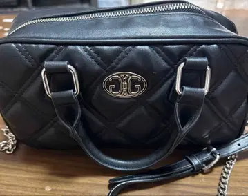 GYDA 블랙 퀼팅 숄더백