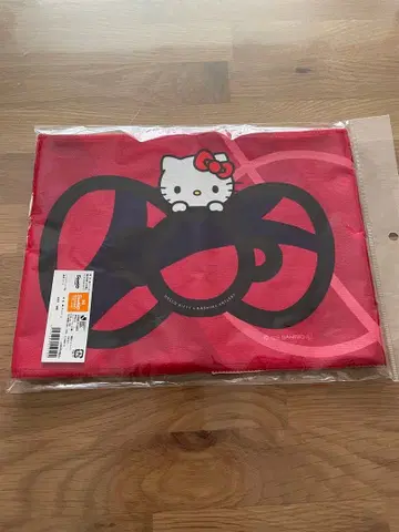 헬로키티 x 가시마 앤틀러스 콜라보 타월