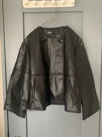 ZARA 블랙 에코 가죽 노카라 자켓 S 코트 자라