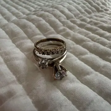 e.m. 지르코니아 반지