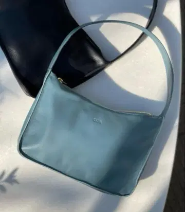 ch!iiibag 원 숄더 백 색스 블루 가죽