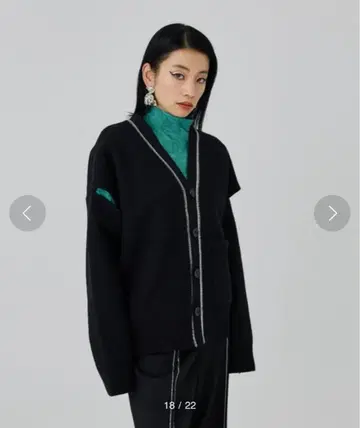 UNITED TOKYO 스크래치 자수 니트 가디건 블랙