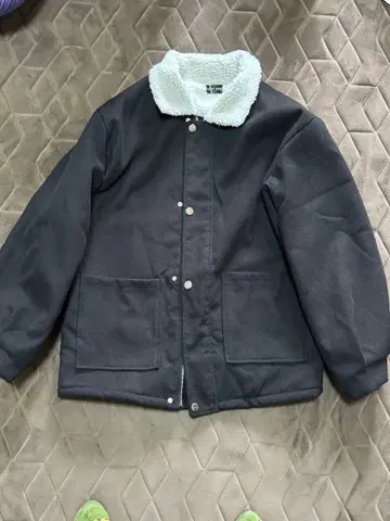 PIVOTDOOR 보아 카라 부착 블랙 자켓