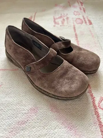 TEVA 브라운 스웨이드 멜리 제인 일본 미발매 미국에서 구매