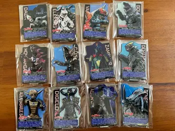 제일복권 울트라맨 시리즈 괴수 초대전 E상 ACLLECT 12종