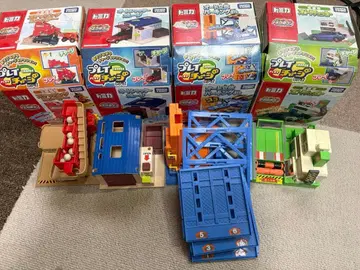 토미카 조립식 미니카 시설 세트