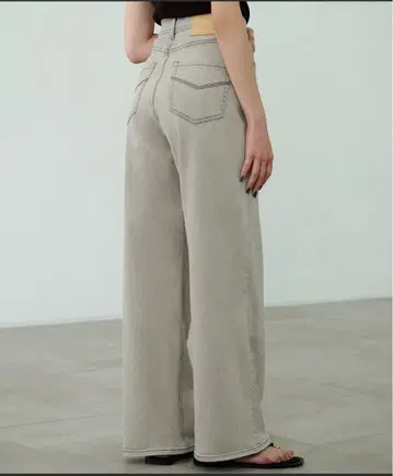 25aw 미사용 PUBLIC TOKYO 스트레이트 데님