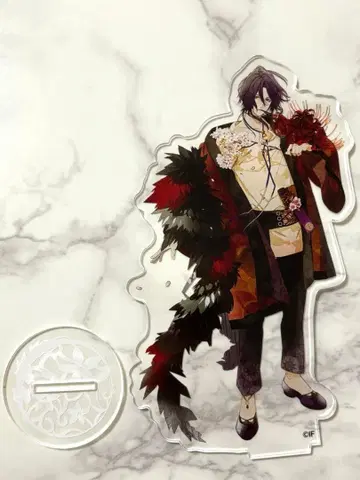 올림피아 소와레 엔 아크릴 스탠드