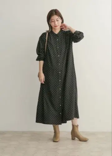 도트 개더 원피스(어반 리서치 도어스)