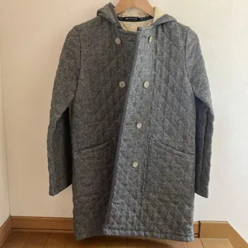 트래디셔널 웨어 웨더, 그레이 퀼팅 자켓 후드 부착