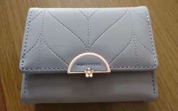 그레이 3단 폴더형 지갑