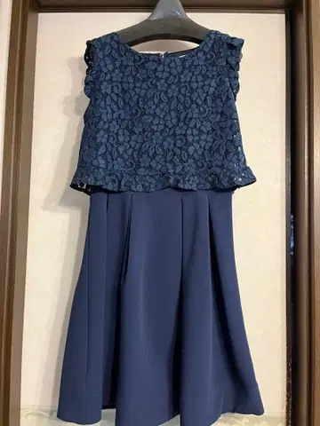 티티&코 세련된 원피스