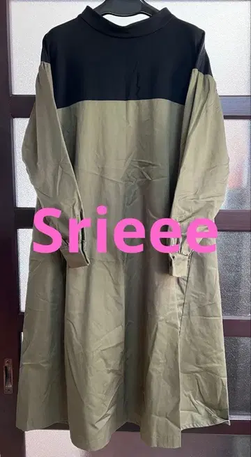 [ Srirre ] 블랙 카키 A라인 롱 원피스