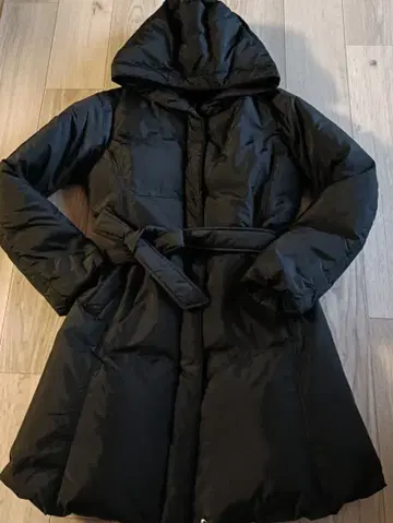 UNIQLO 후드 부착 블랙 다운 코트