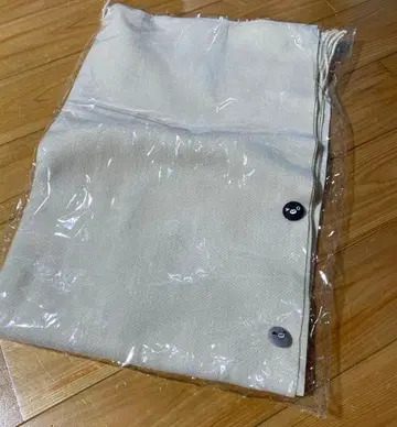 새상품 Suica 펭귄 리버서블 버튼 스톨 윙크 화이트