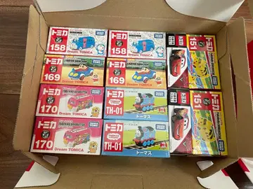 미사용 새상품 토미카 캐릭터 2개 세트, 총 12개