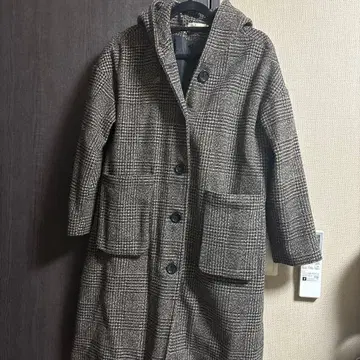 체크 무늬 후드 부착 롱 코트