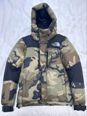 THE NORTH FACE 바르톨로 카모플라쥬 다운 자켓