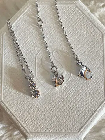 Swarovski Stilla Attract 펜던트 라운드 컷