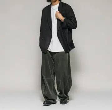 와이드 실루엣 원 워시 커브 코듀로이 팬츠