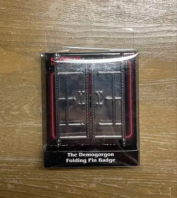 코믹콘 한정판 기묘한 이야기 데모고르곤 기믹 포함 핀즈
